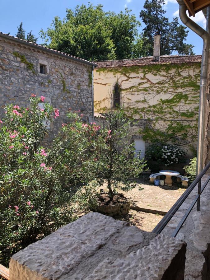 Manoir De Champvert