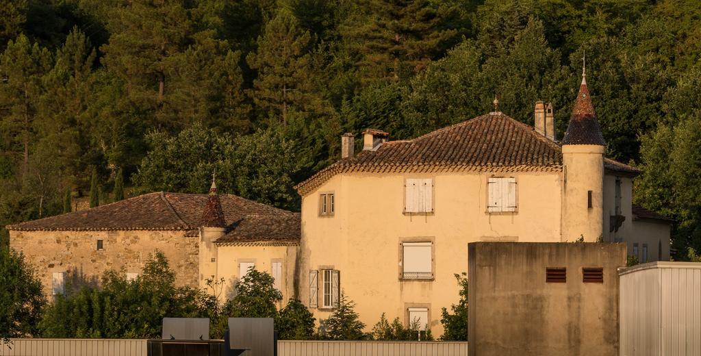 Manoir De Champvert *